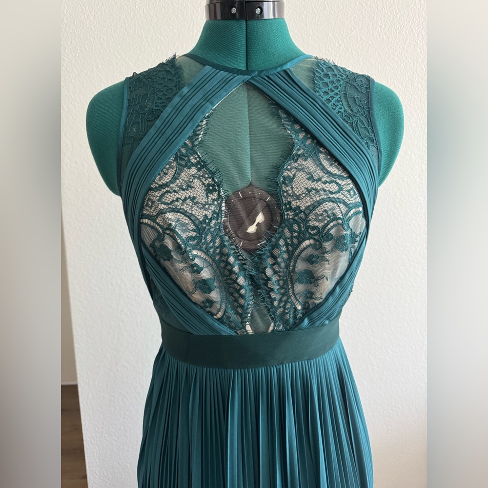 ASOS EMERALD GREEN Pleated with lace top Halter Gown US SIZE 2 - Picture 3 of 12